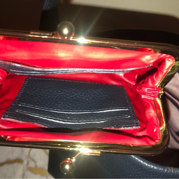 Dooney & Bourke navy blue handbag with coin wallet and dust cover; very cute - Picture 11 of 13